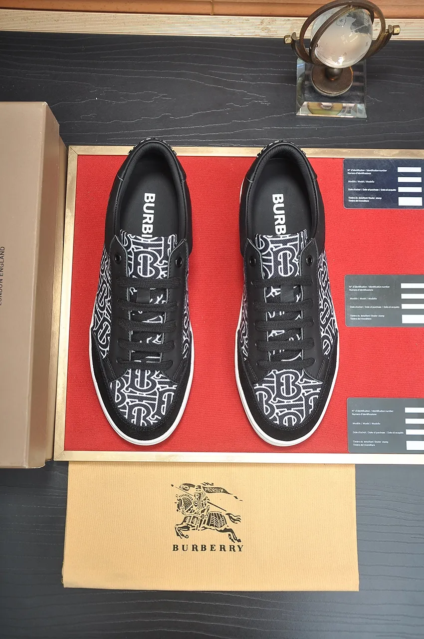 Men's shoes💰480💶[Burberry] (cowhide lining) classic low-top sneakers｜Imported cowhide with classic plaid fabric｜Cow leather lining｜Original outsole｜Fine workmanship and comfortable to wear Size: 38-44 (customized at 45)
